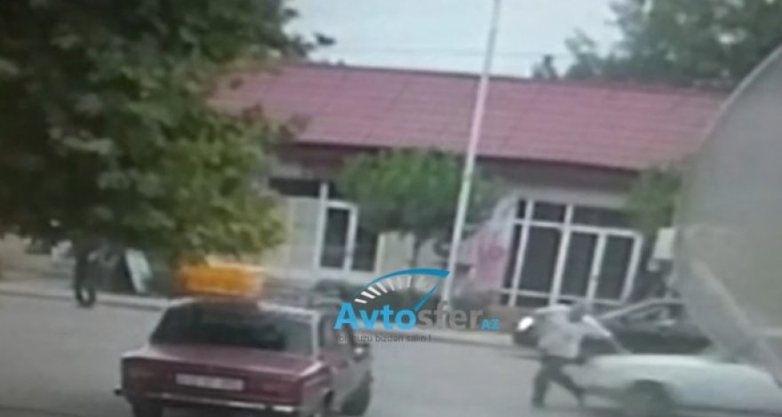 В Агдаме «семерка» на высокой скорости сбила мужчину - ВИДЕО