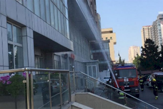 “Həyat clinic”in yerləşdiyi bina yanır - Foto