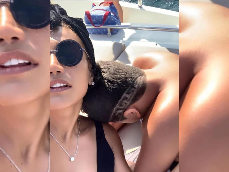 Röya oğlu ilə çimərlikdə - FOTO