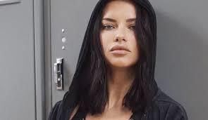 Bəkarətini ərinə saxlayan 85 milyonluq sərvət sahibi - Məşhur model haqqında bilinməyən FAKTLAR - FOTO