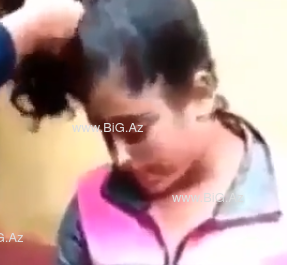 Daha bir qadının saçlarını qırxdılar - ərinə xəyanət etdiyi üçün - VİDEO