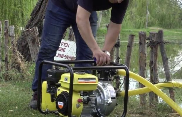 Su motorunu təmir etmək istədi, həyatından oldu