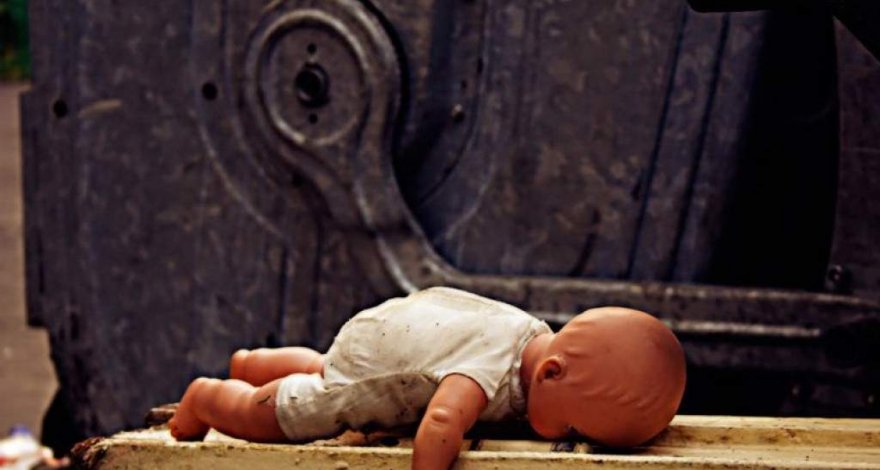 В Индии изнасиловали и убили трехлетнюю девочку