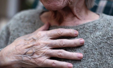 Evə basqın edib yaşlı qadını zorladılar - Ali Məhkəməyə müraciət edildi