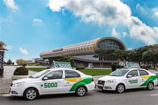 “Ulduz taksi” fırıldağı: müştəridən 2 qat pul aldılar