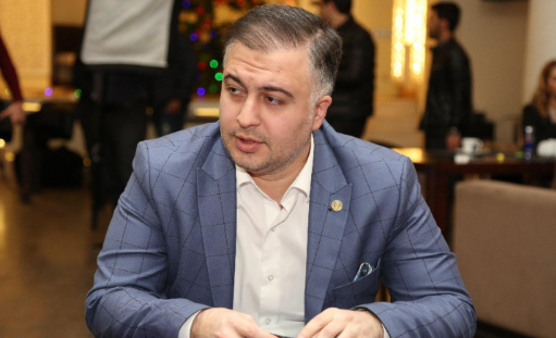 35 yaşlı Hüseyn tələbə oldu - Foto