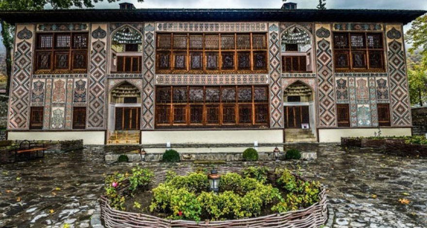 Дворец Шекинских ханов восстановил свою деятельность