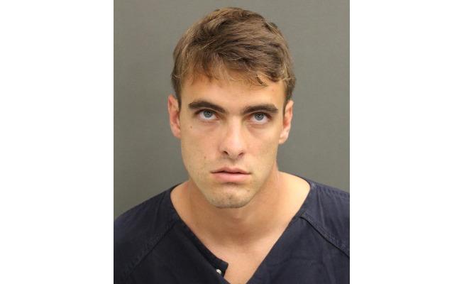 Feysbukda status yazdı, həbs olundu