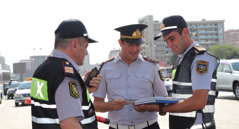 Müğənni Zemfira İbrahimova qayda pozduğu üçün cərimələndi - VİDEO