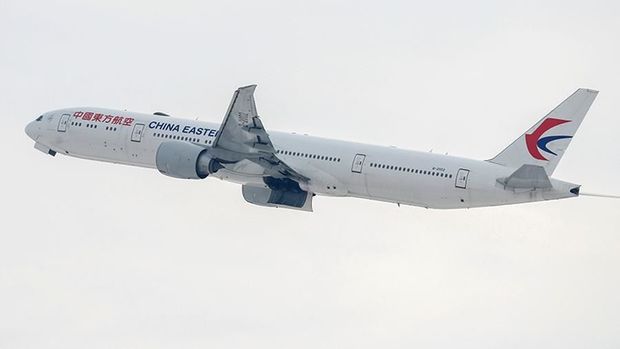 Китайский лайнер потерял крыло в небе над Америкой - ФОТО