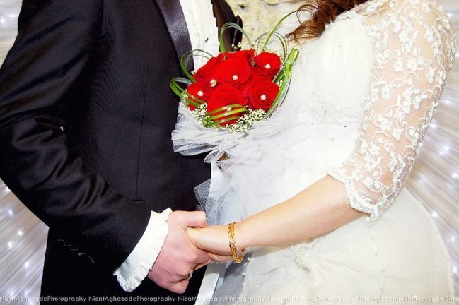 Toyu olacaqdı, özünü asdı - Azərbaycanda