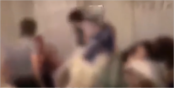 Azərbaycanda ər arvadını başqa kişi ilə yataqda tutdu +18VİDEO