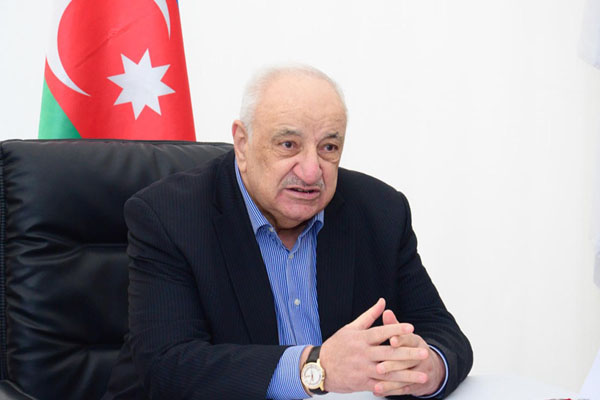 Abid Şərifovun şirkəti Moldovada 6 aydır maaş vermir, fəhlələr tətilə başlayıb