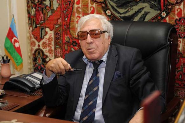 Yazıçılar Birliyində görünməmiş qalmaqal: qəlyandan kresloya sərt sözlər!