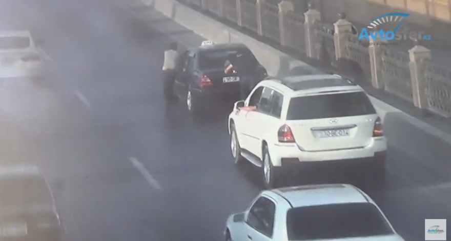Благородный поступок столичного водителя попал на камеру - ВИДЕО