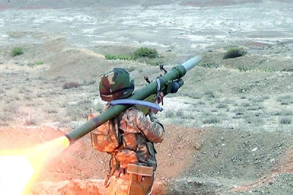 DSX-nın yeni silahı: 3000 metrdən helikopteri məhv edir (FOTO)