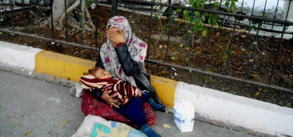 Dilənçilərin qucağındakı uşaqlar niyə həmişə yatır? Bu sualın cavabını öyrənincə ŞOK OLACAQSIZ...!