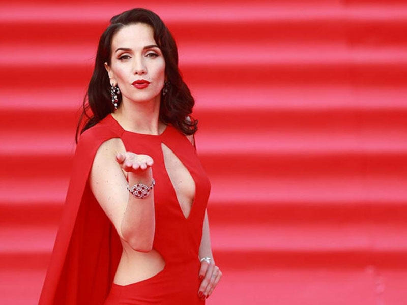 Pərəstişkarının yazdığı məktub 17 il sonra aktrisaya çatdı