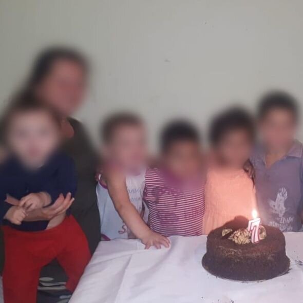 Azərbaycanda gənc valideynlər beş uşağı atıb: birinin 22, digərinin 23 yaşı var