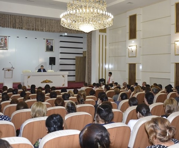Ağstafa Regional Mədəniyyət İdarəsi Ağstafa Mədəniyyət Mərkəzində rayon mədəniyyət müəssisələrinin iştirakı ilə seminar müşavirə keçirdi