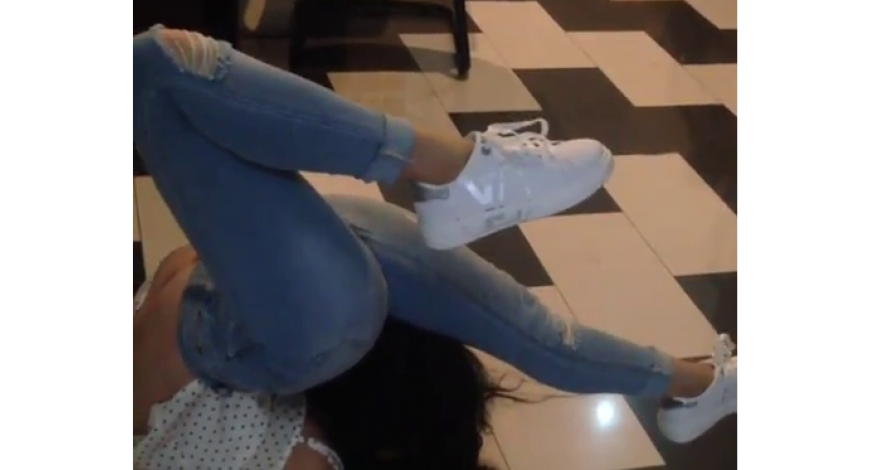 Видеоролик эластичной азербайджанки взбудоражил сеть - ВИДЕО