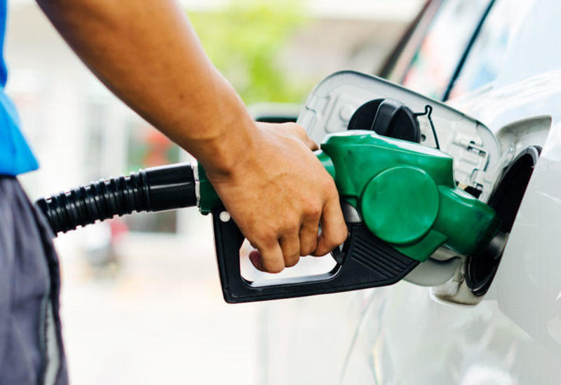 Азербайджан принял важное решение по пошлинам на бензин