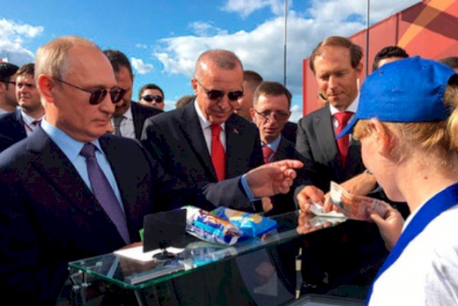Ərdoğanla Putinə dondurma satan qız yoxa çıxıb