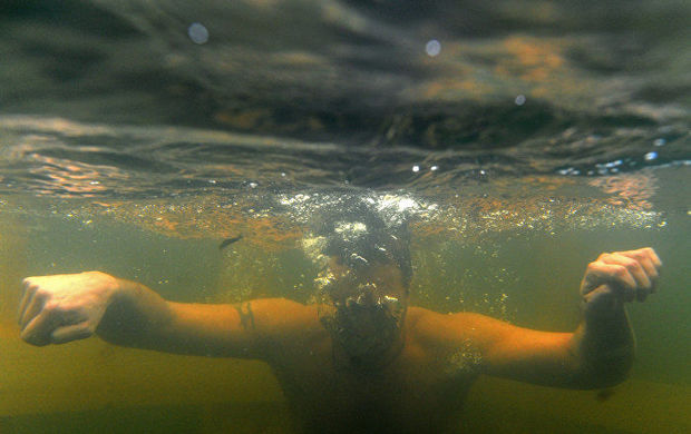 В Уджаре водолазы ищут тело утонувшего