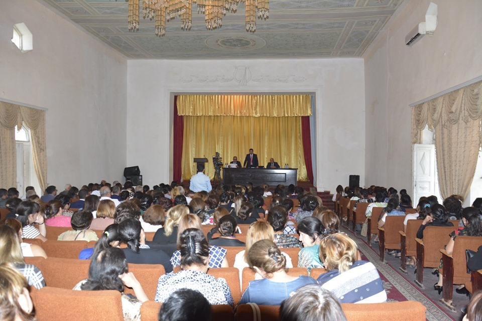 Ağstafa Regional Mədəniyyət İdarəsinin tabeliyində fəaliyyət göstərən Tovuz rayon mədəniyyət müəssisələri əməkdaşlarının iştirakı ilə Tovuz rayon Mədəniyyət Mərkəzində seminar müşavirə keçirildi