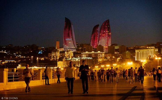 Bakı bulvarında ŞOK ANLAR – Heç kim kömək edə bilmədi - VİDEO