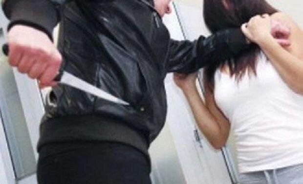 Bakıda ər arvadına 14, baldızına isə 5 bıçaq zərbəsi vurdu