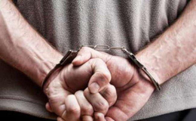 14 yaşlı uşaq atasını, ögey anasını və 3 qardaşını güllələdi - Dəhşətli cinayət