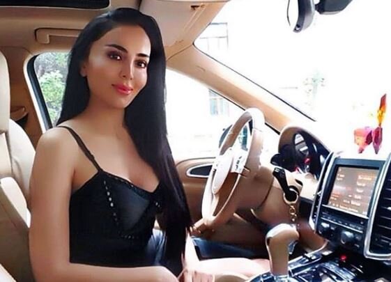 Nanə özünü fotoşopla tanınmaz hala saldı - FOTO