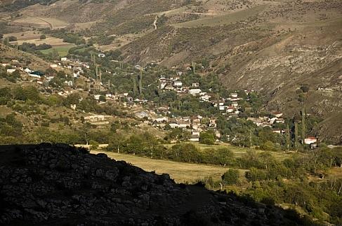 ŞOK !!! Göygöl rayonunda iki erməni tutuldu, kəndin fotolarını çəkirmişlər