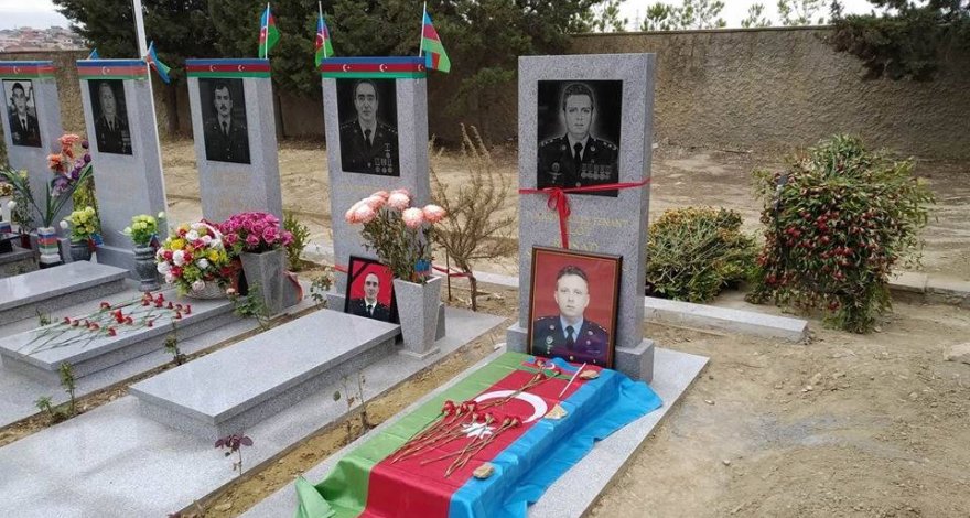 Изготовлено надгробие пилоту Рашаду Атакишиеву - ФОТО