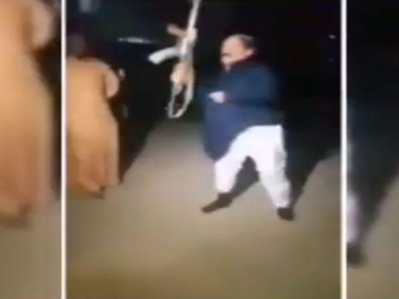 Aşura günü özünü güllələyib öldürdü