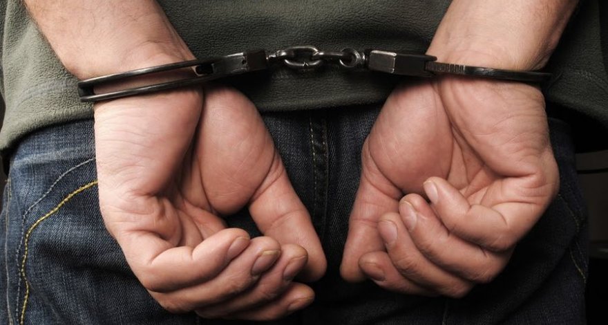 В Баку задержан человек, ограбивший иностранца