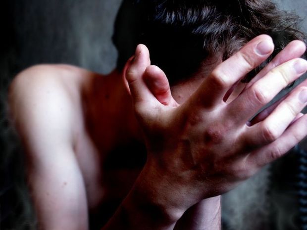 Üçüncü dəfə evlənmək istəyən kişini arvadları döydü - VİDEO