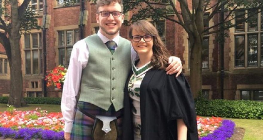 Муж и жена осознали себя геем и лесбиянкой и развелись