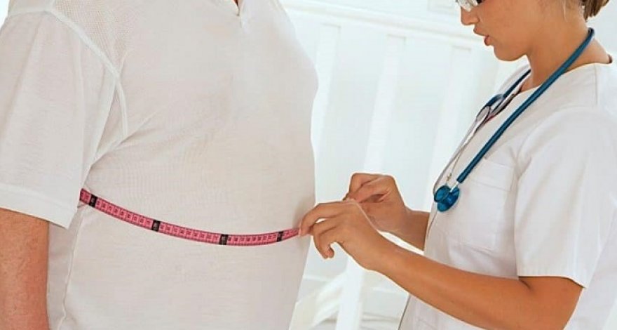 Ученые рассказали, почему люди при старении набирают вес