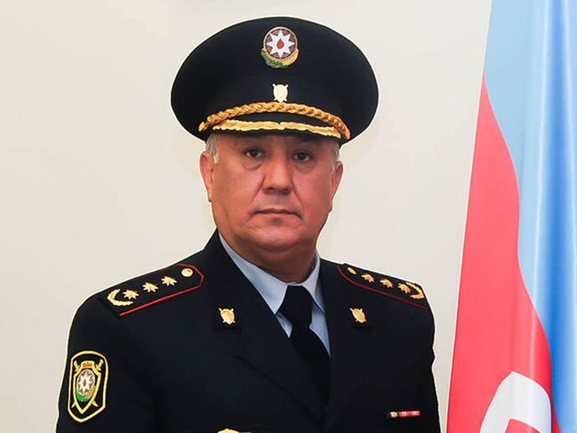 Vaqif Əsədov 