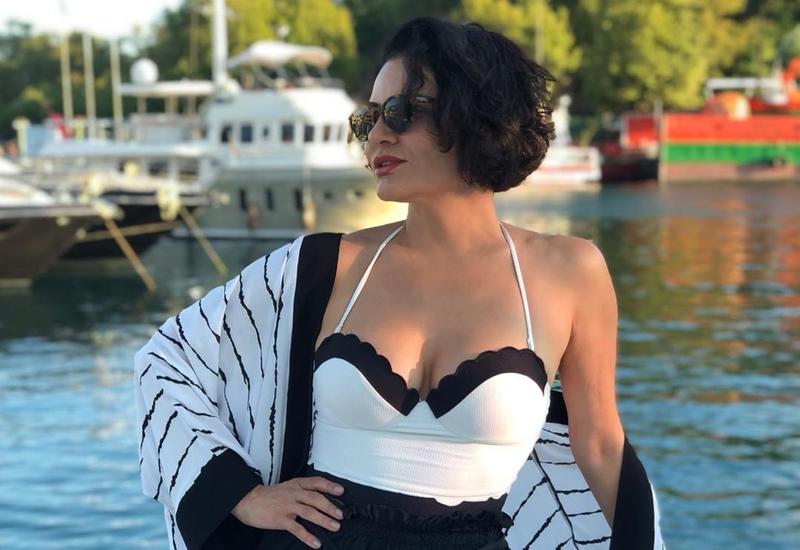 Tənqid olunan 48 yaşlı müğənninin FOTOSU