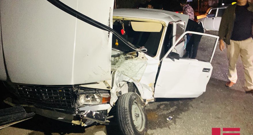 В Баку похитивший автомобиль мужчина попал в аварию – ФОТО/ВИДЕО