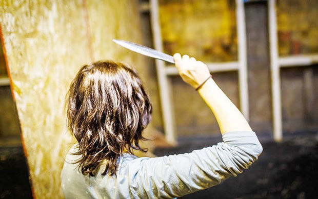 Женщина ранила ножом бывшего мужа