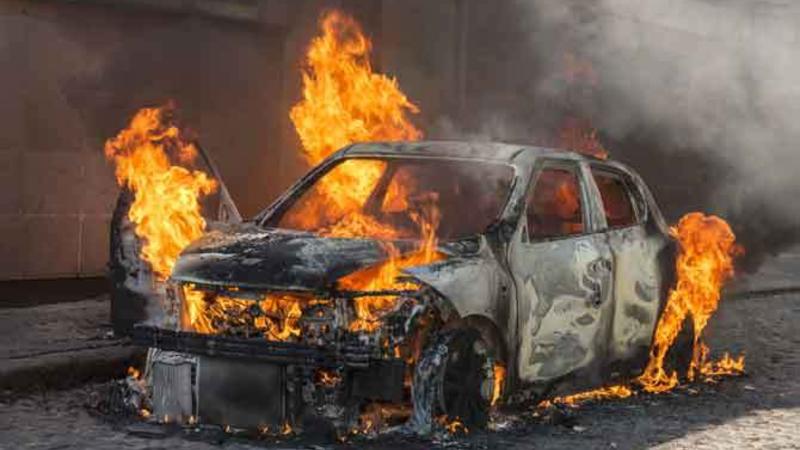 Azərbaycanda dəhşətli hadisə - Sığorta şirkətinin işçiləri diri-diri yanaraq öldü