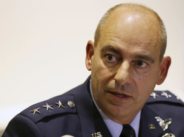ABŞ-ın erməni əsilli generalı Rusiyaya hədə qorxu gəldi - FOTO