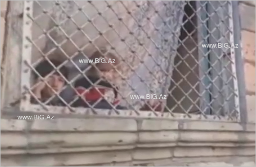 Araq düşkünü ana iki uşağını evdə qoyub qaçdı: 