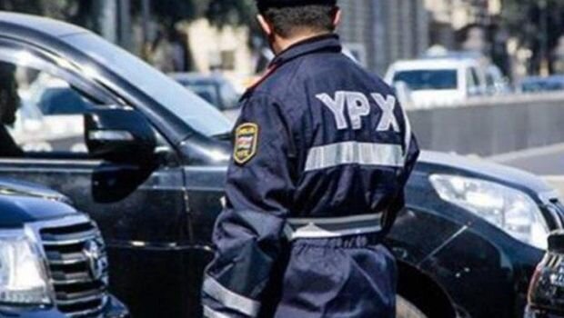 Azərbaycanda polis qeyri-qanuni olan övladını atıb qaçdı - FOTO
