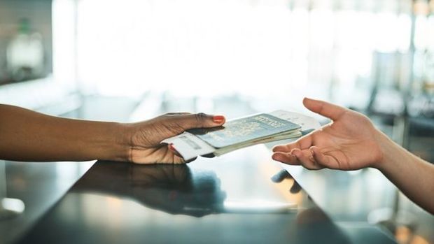 Азербайджанцу запретили выезд из России