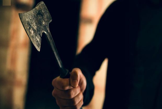 В Баку свекор зарубил невестку топором